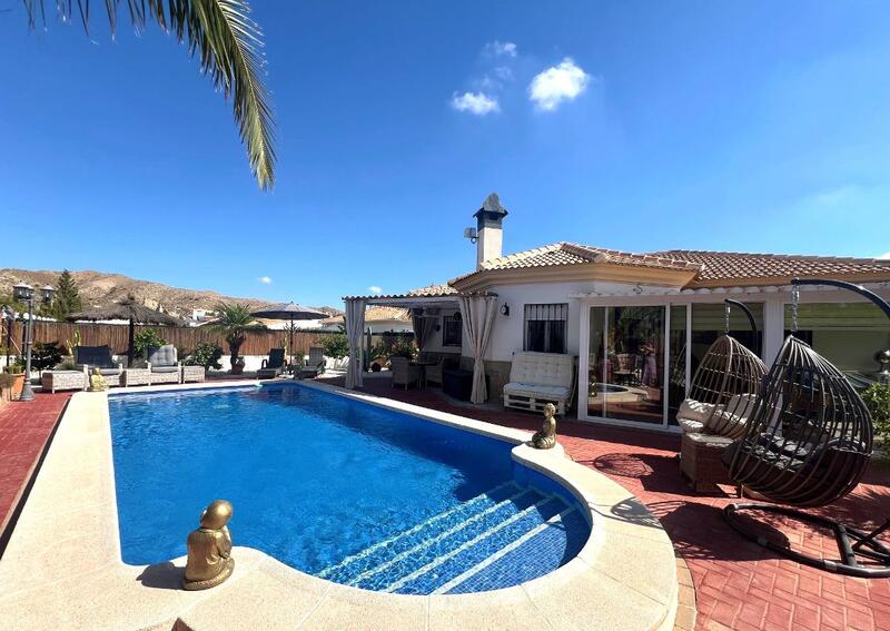 Villa Te koop in Arboleas, Almería