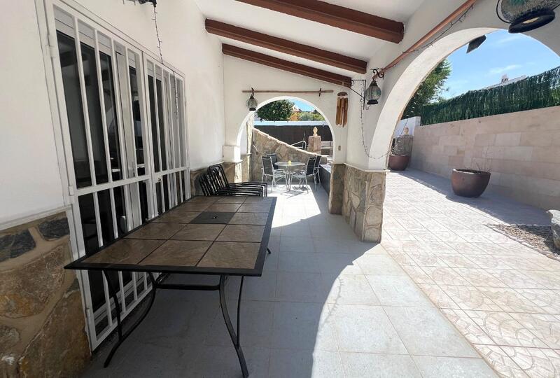 3 Cuarto Villa en venta