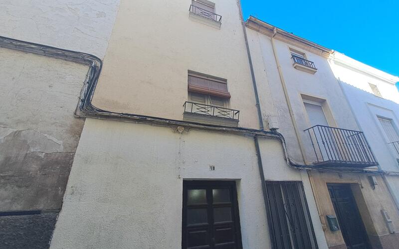 Townhouse for sale in Martos, Jaén