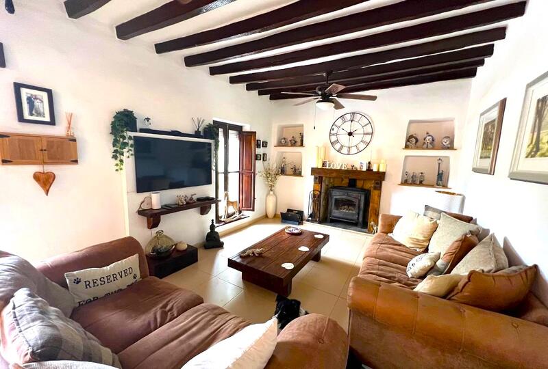 4 bedroom Country House for sale