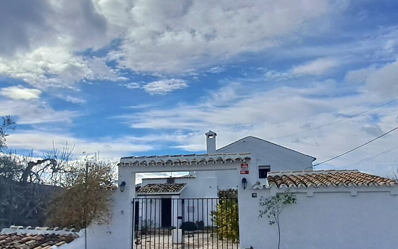 Country House for sale in Alcala la Real, Jaén