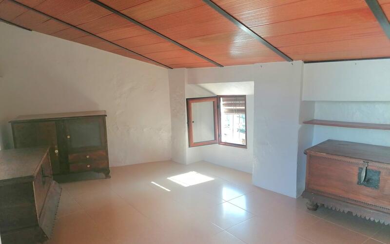 Townhouse for sale in Rute, Córdoba