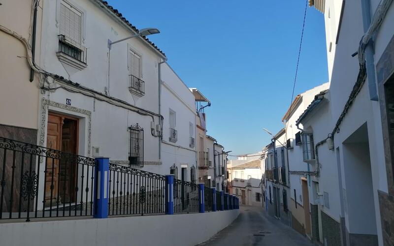 Townhouse for sale in Rute, Córdoba