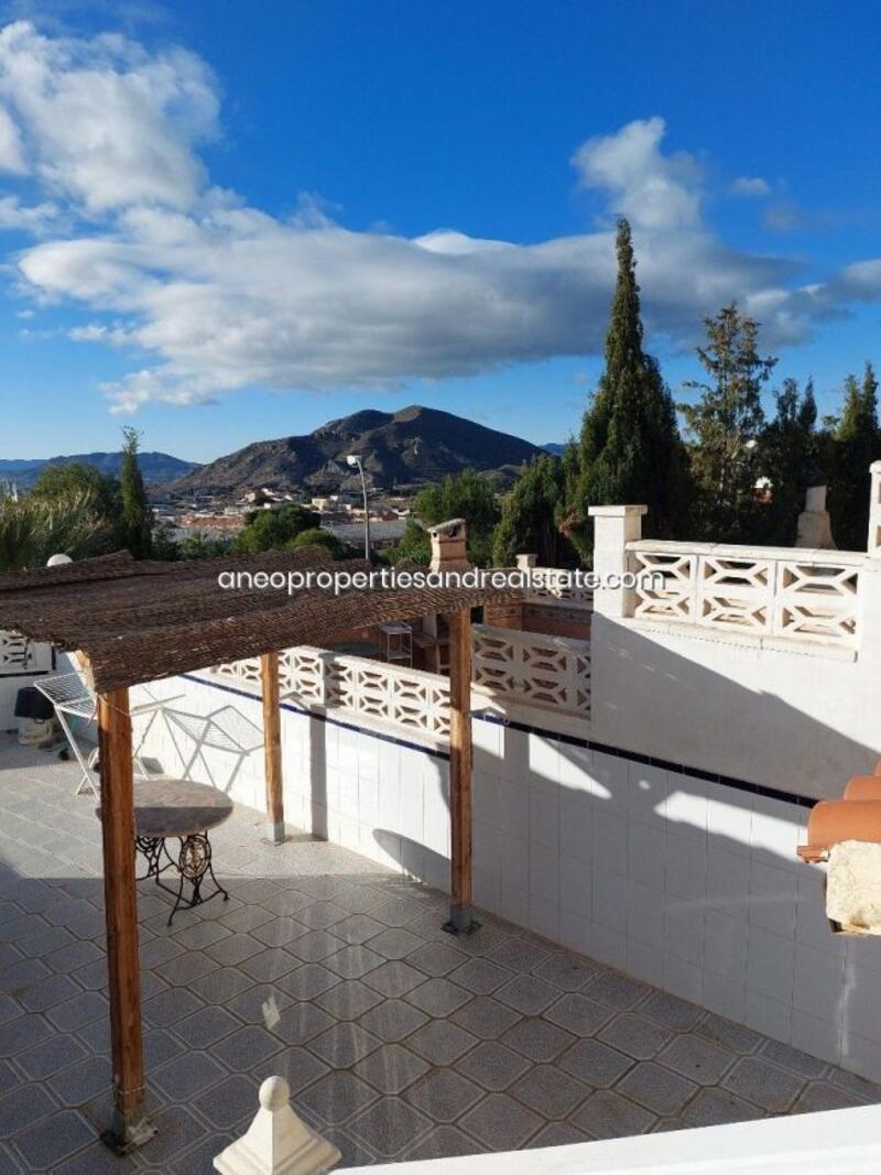 Villa à vendre dans Elda, Alicante