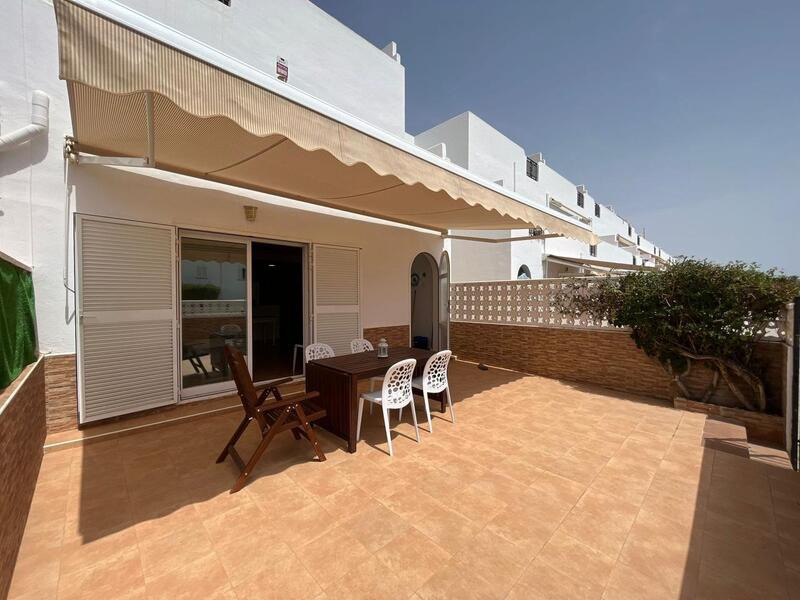Duplex för långsiktig hyra i Vera Playa, Almería