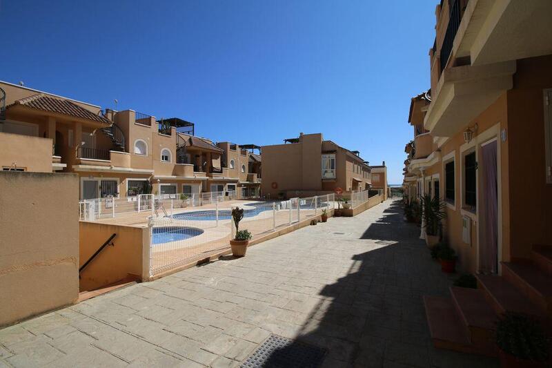 Apartamento para alquiler a largo plazo en Cuevas del Almanzora, Almería