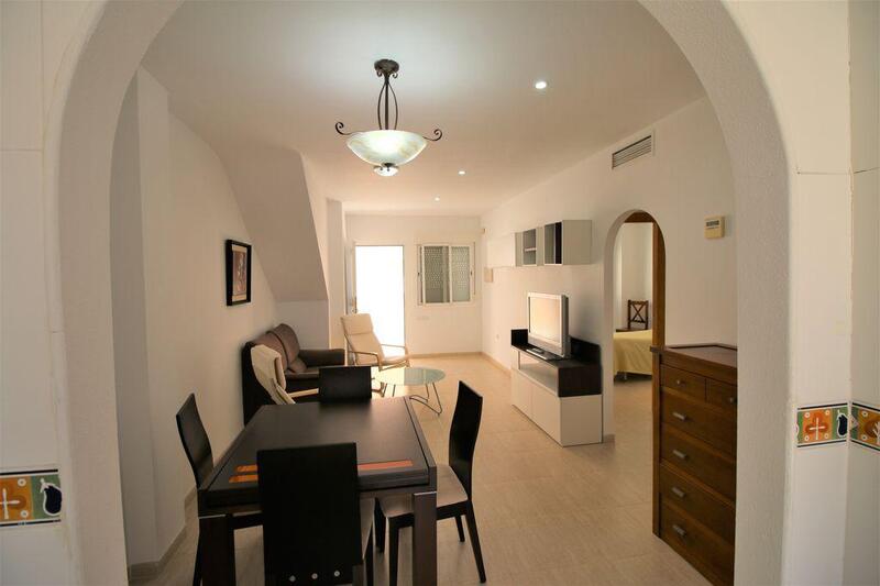 2 bedroom Apartment for Long Term Rent