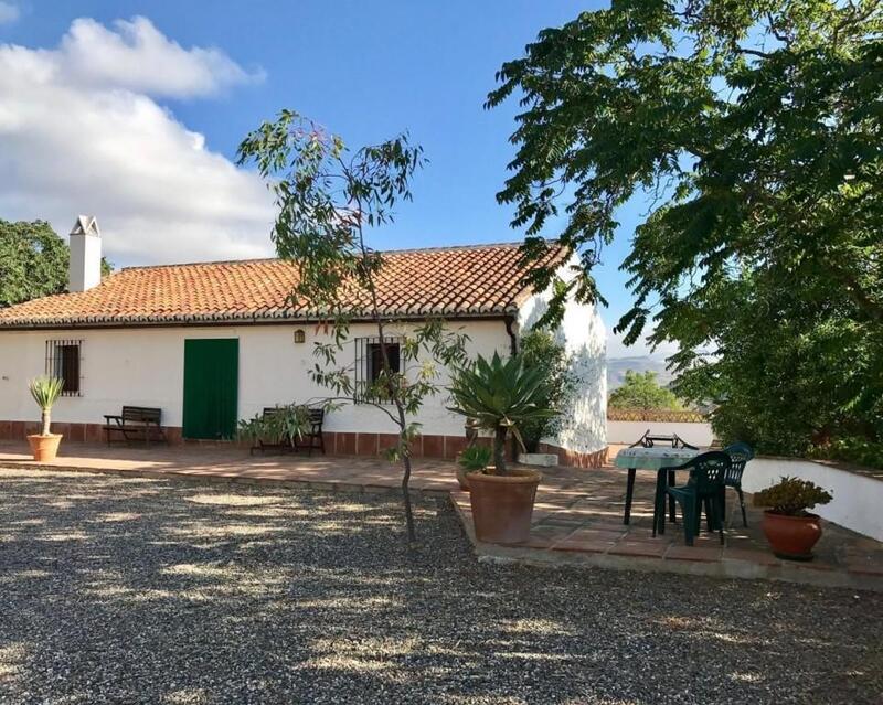 Деревенский Дом продается в Alora, Málaga