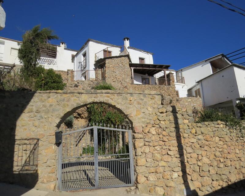 Byhus til salg i Yegen, Granada