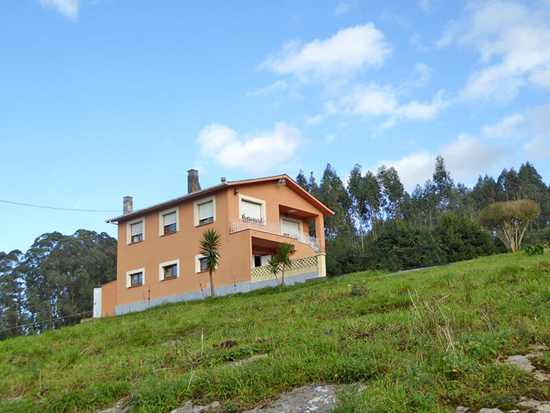 Herregård til salgs i Arenas (Soto del Barco), Asturias