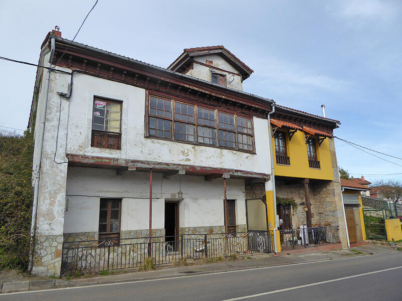 Herregård til salgs i La Peral (Illas), Asturias