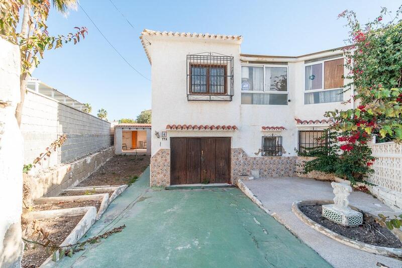 2 Cuarto Casa de Campo en venta