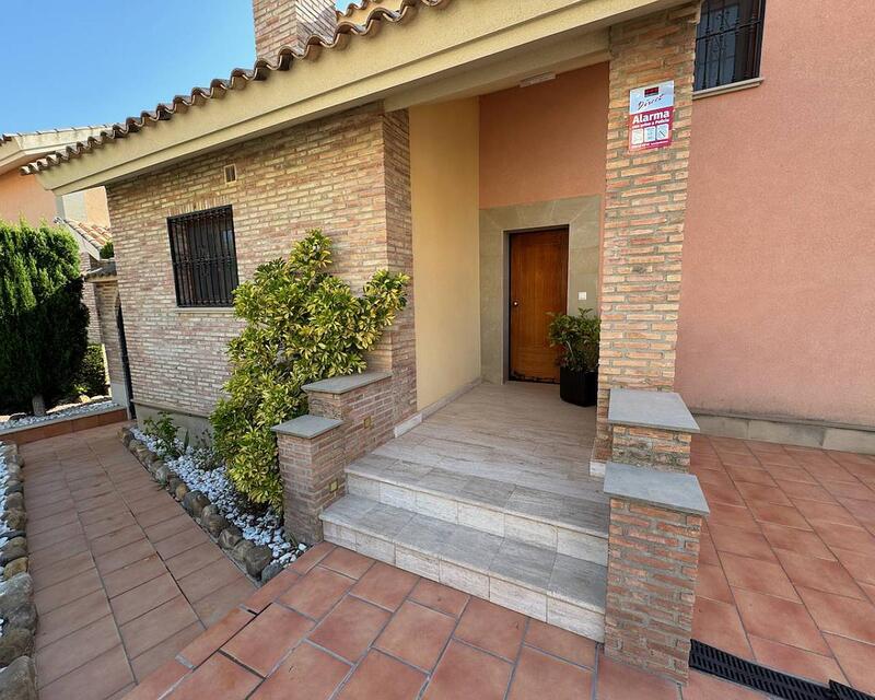 3 Cuarto Villa en venta