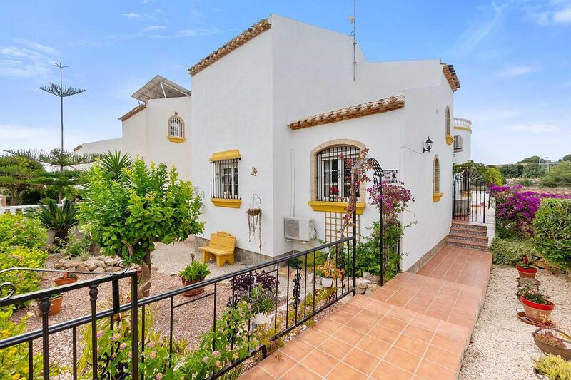 Villa for sale in Orihuela Costa, Alicante