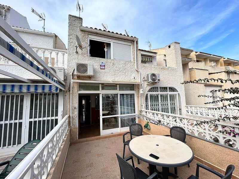 Maison de Ville à vendre dans Torrevieja, Alicante