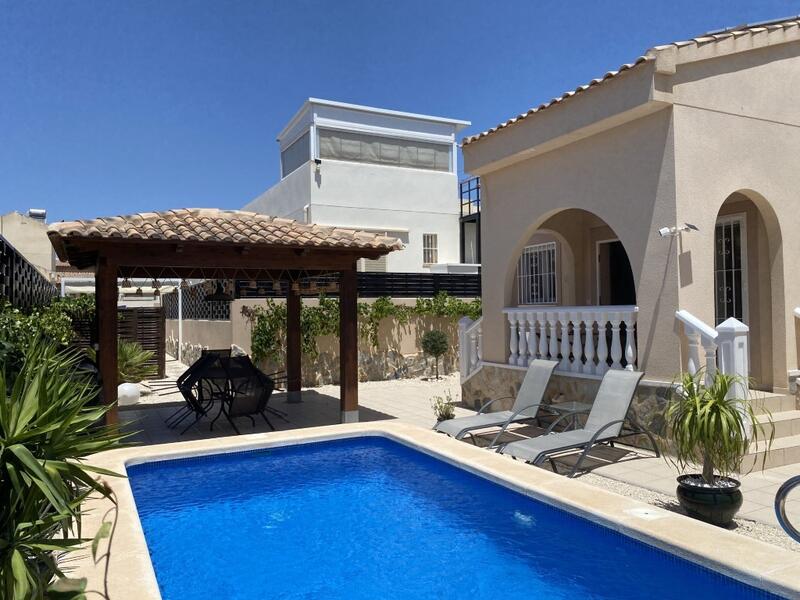 Villa for sale in Ciudad Quesada, Alicante