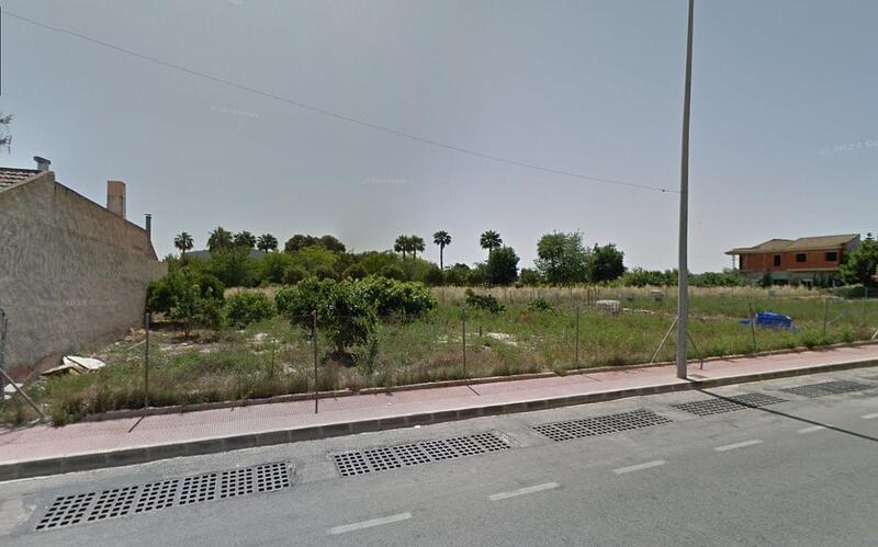 Land til salgs i Daya Nueva, Alicante