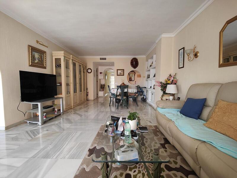 3 bedroom Apartment for sale