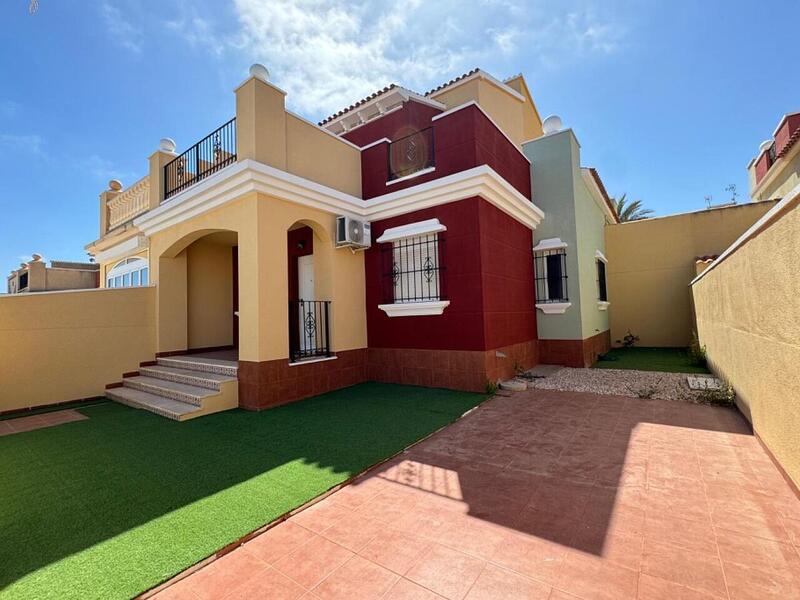 3 Cuarto Villa en venta