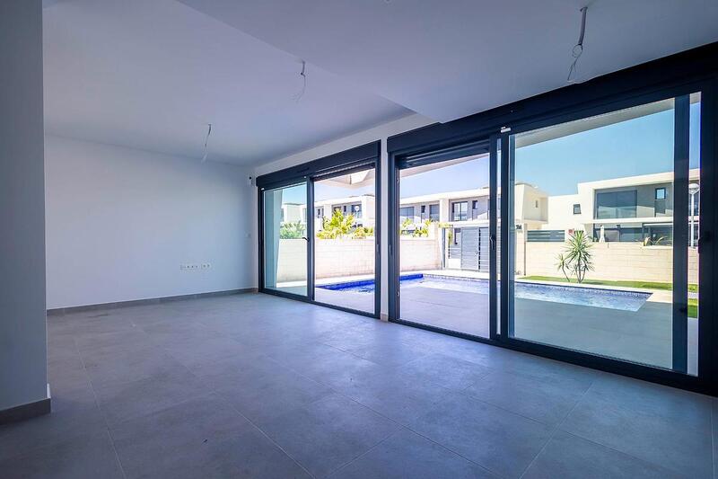 3 Cuarto Villa en venta