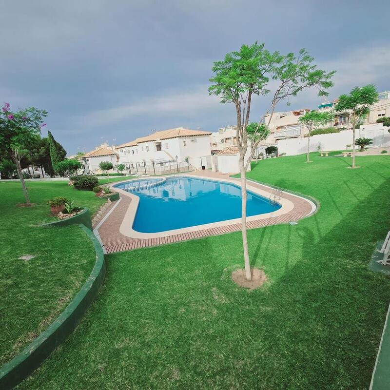 Townhouse for sale in Torrevieja, Alicante