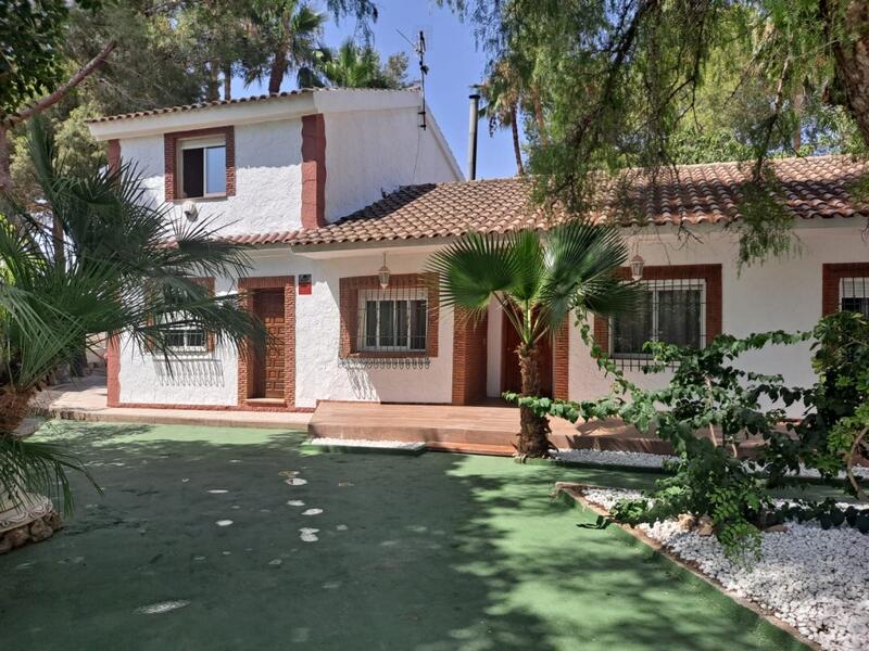 5 Cuarto Casa de Campo en venta