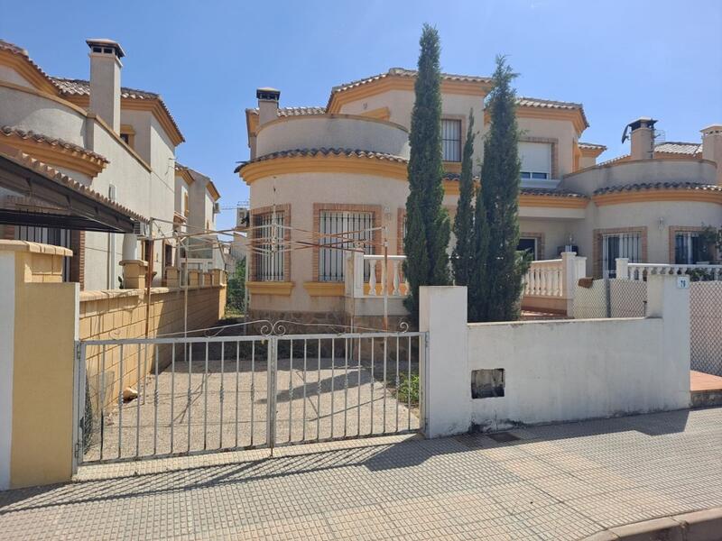 Villa en venta en Los Montesinos, Alicante