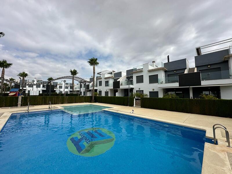 Apartamento en venta en Pilar de la Horadada, Alicante