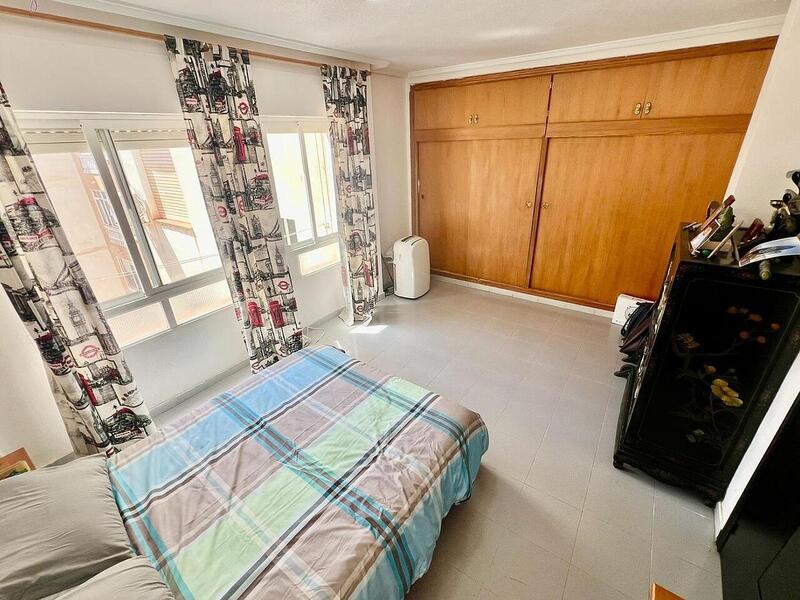 4 slaapkamer Appartement Te koop