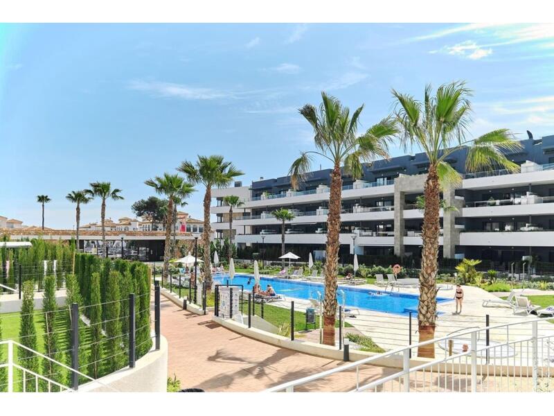 квартира продается в Playa Flamenca, Alicante