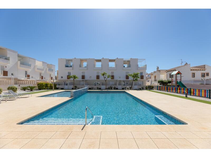 Townhouse for sale in Torrevieja, Alicante