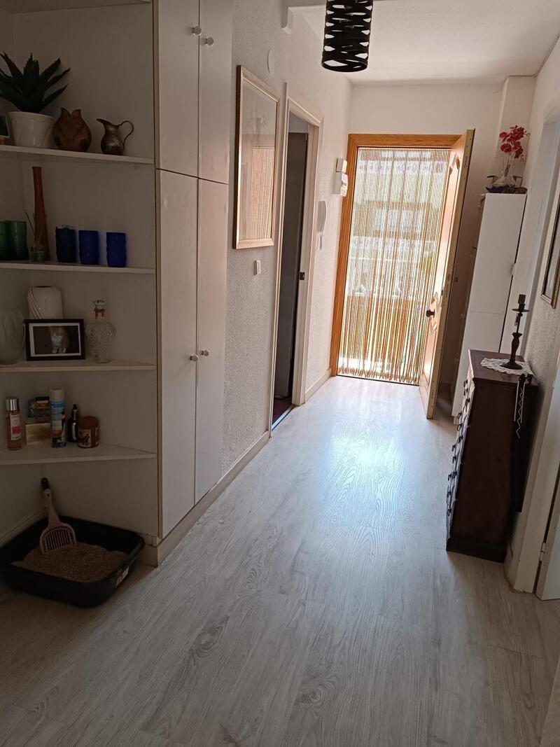 2 slaapkamer Appartement Te koop