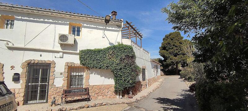 4 bedroom Country House for sale