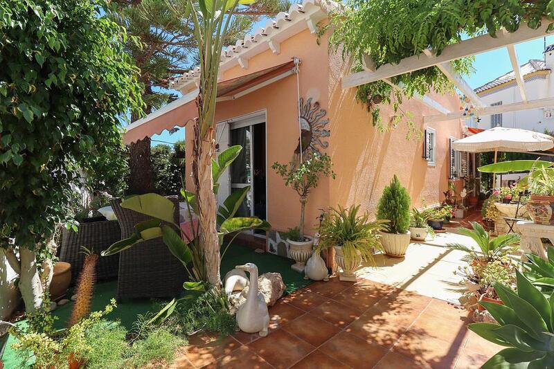 Maison de Ville à vendre dans Torrevieja, Alicante