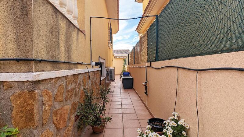 4 Cuarto Villa en venta