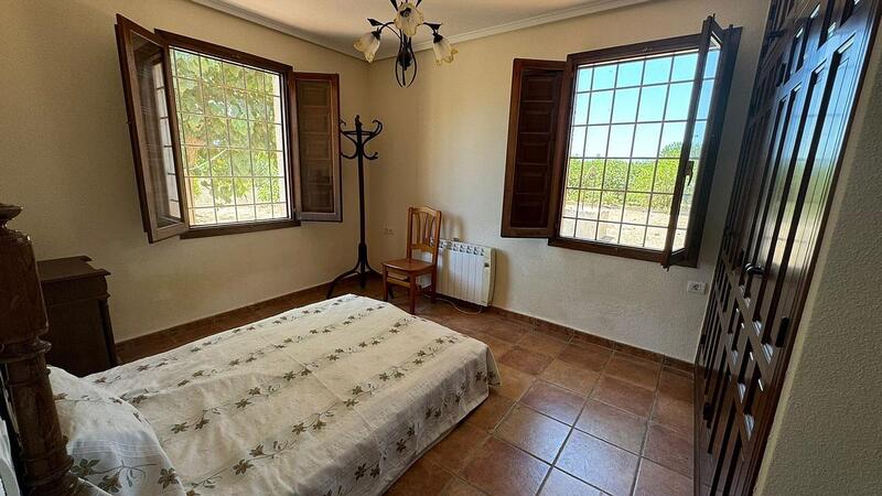 4 Cuarto Casa de Campo en venta