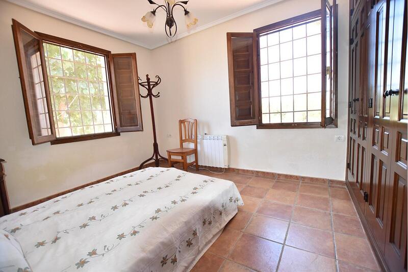 4 Cuarto Casa de Campo en venta