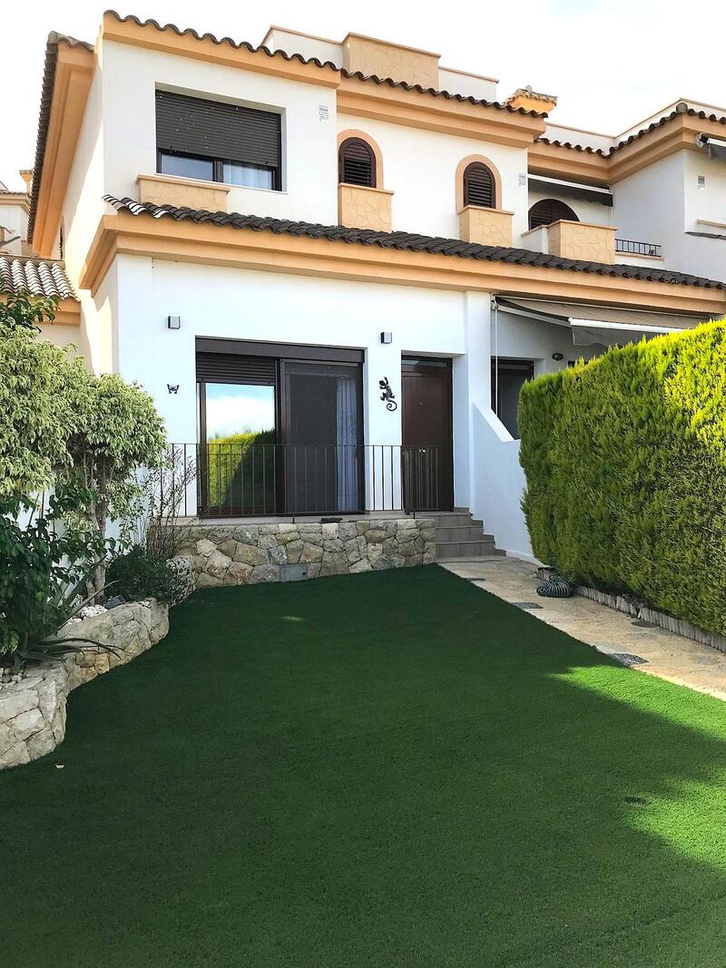 2 Cuarto Villa en venta