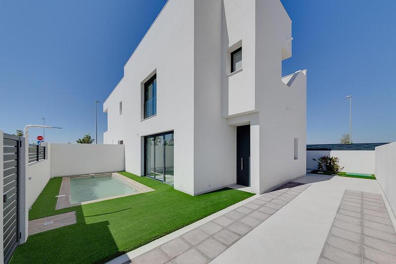 Villa à vendre dans Benijófar, Alicante