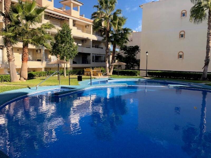 Appartement Te koop in Villamartin, Alicante