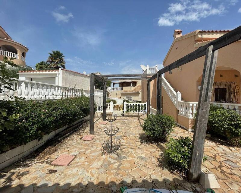 3 Cuarto Villa en venta