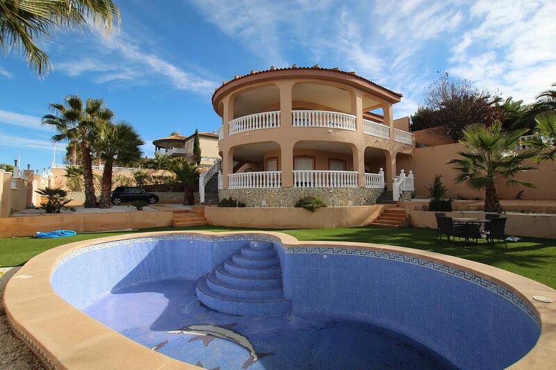 Villa for sale in Hondon de las Nieves, Alicante