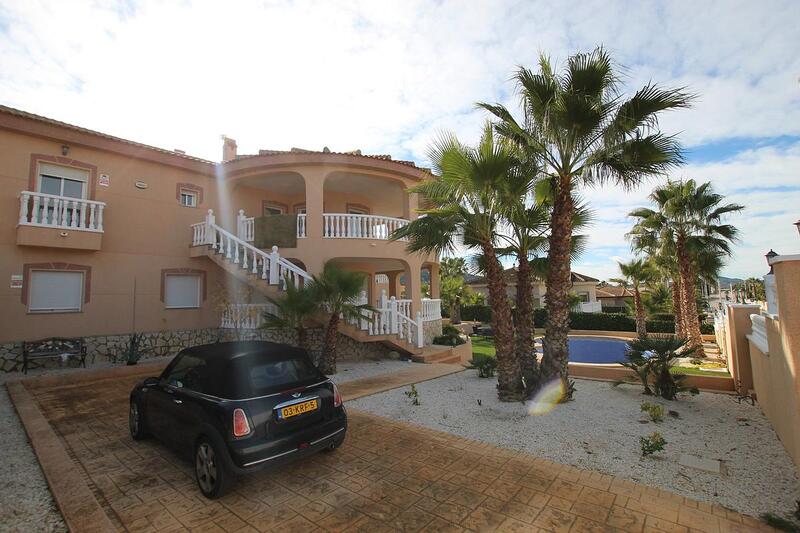 5 bedroom Villa for sale