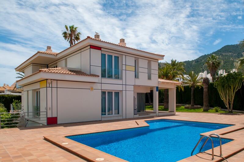 Villa en venta en Albir, Alicante