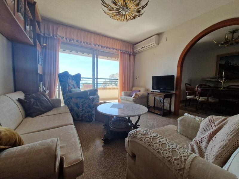 3 bedroom Apartment for sale