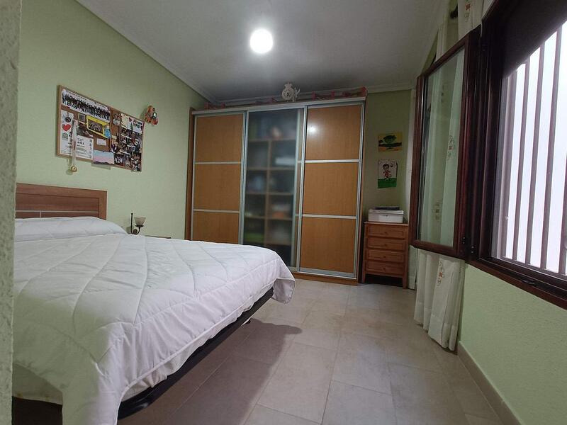 4 Cuarto Adosado en venta