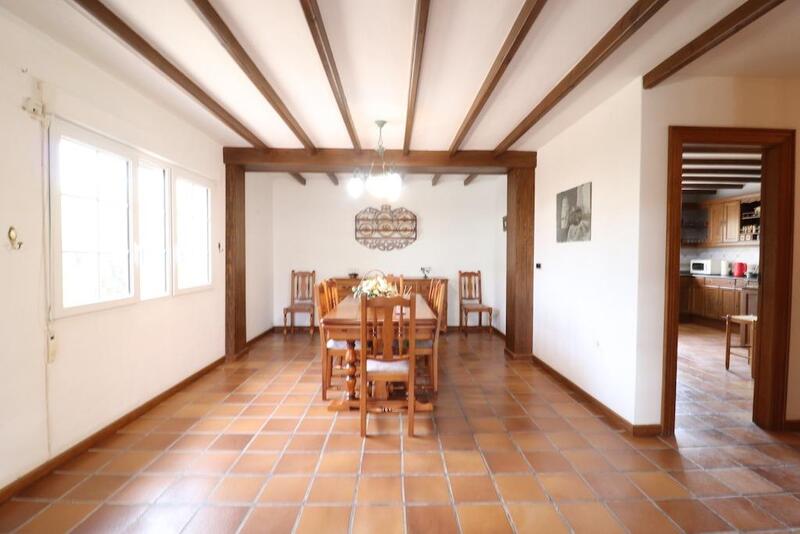 8 Cuarto Villa en venta