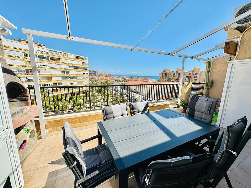 квартира продается в Torrevieja, Alicante