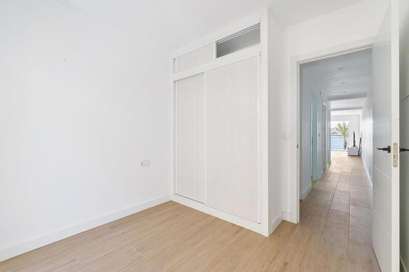 4 slaapkamer Appartement Te koop