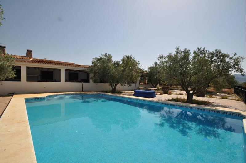 Villa for sale in Sax, Alicante